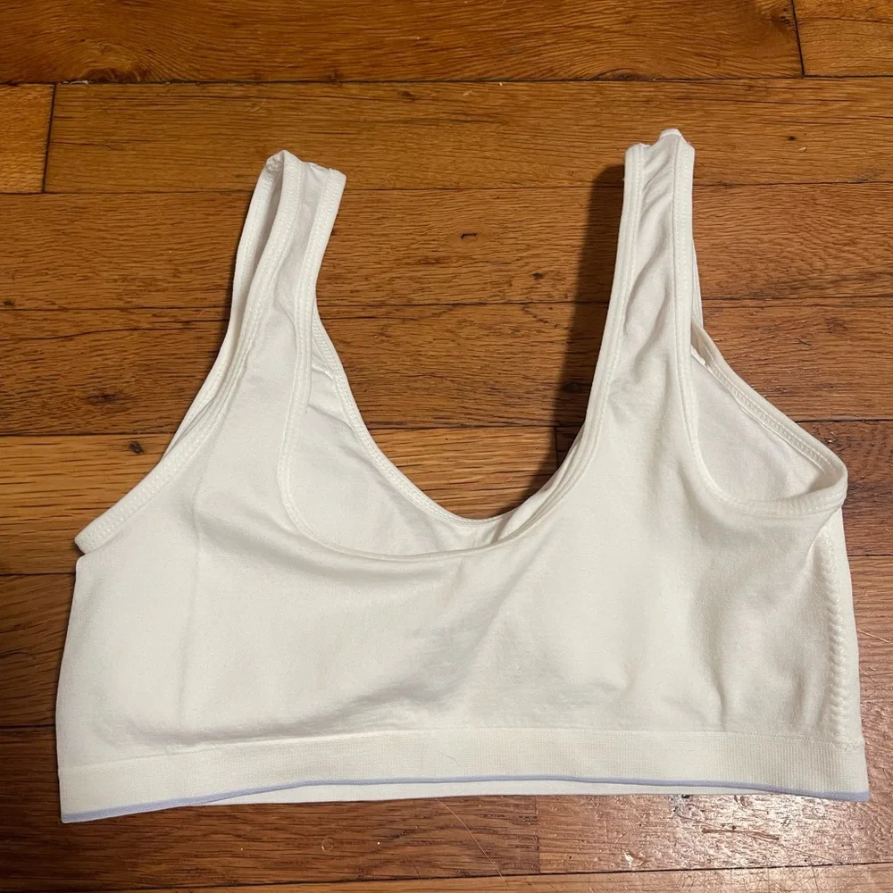 Lucky Brand Sports Bra - Picture 2 of 3